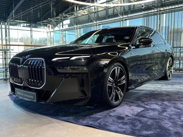 BMW 740