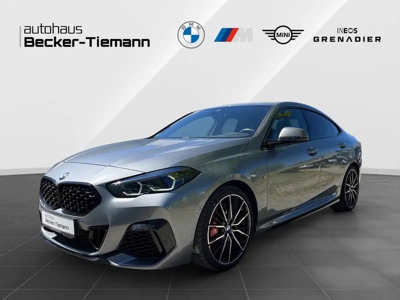 BMW M235