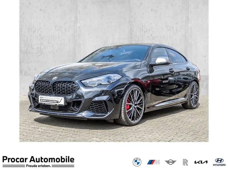 BMW M235