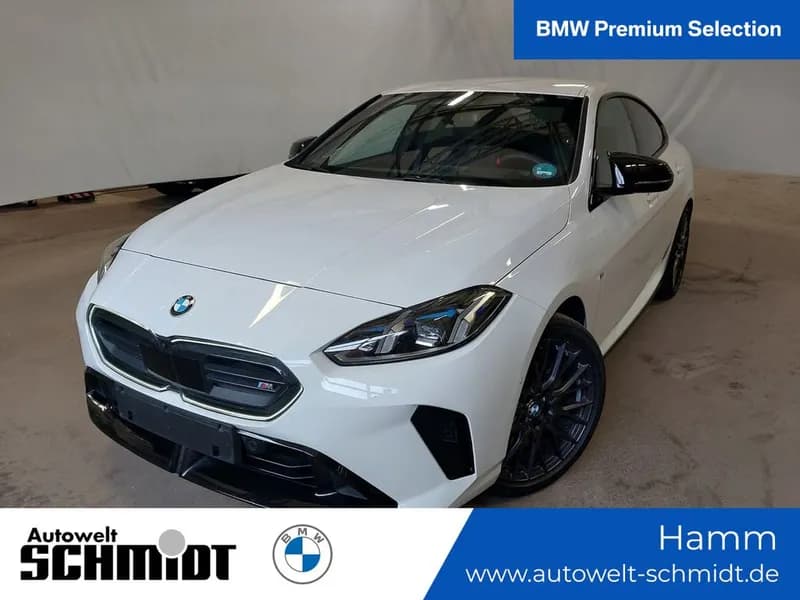 BMW M235