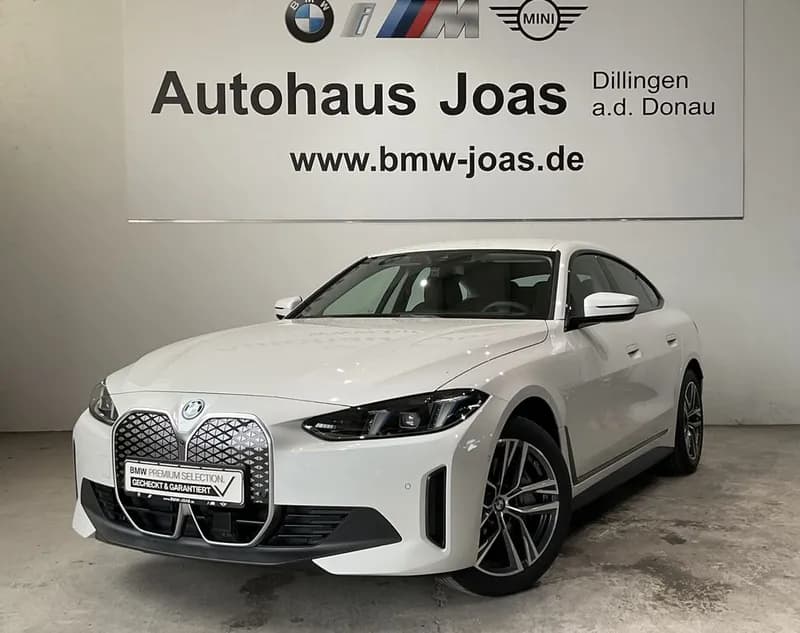 BMW i4