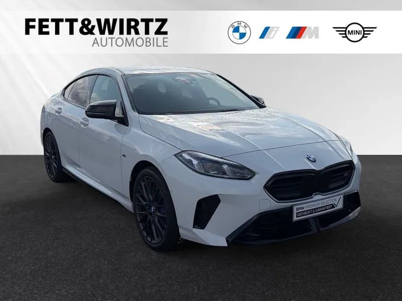 BMW M235