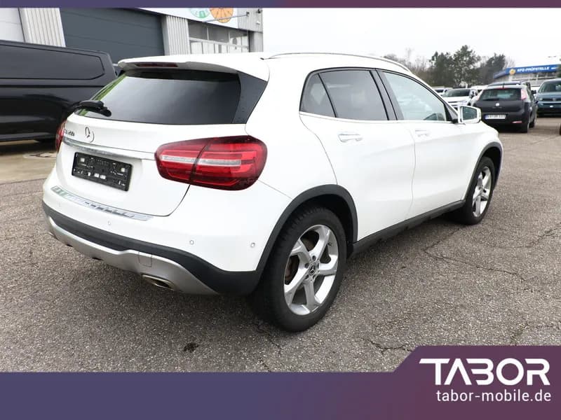 Mercedes-Benz GLA 200 — Bild 3