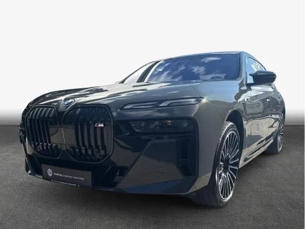 BMW i7