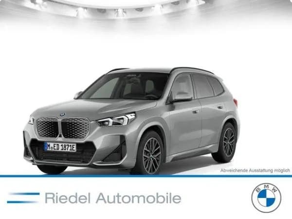 BMW iX1