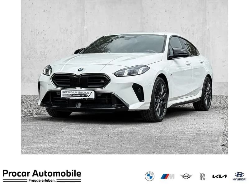 BMW M235